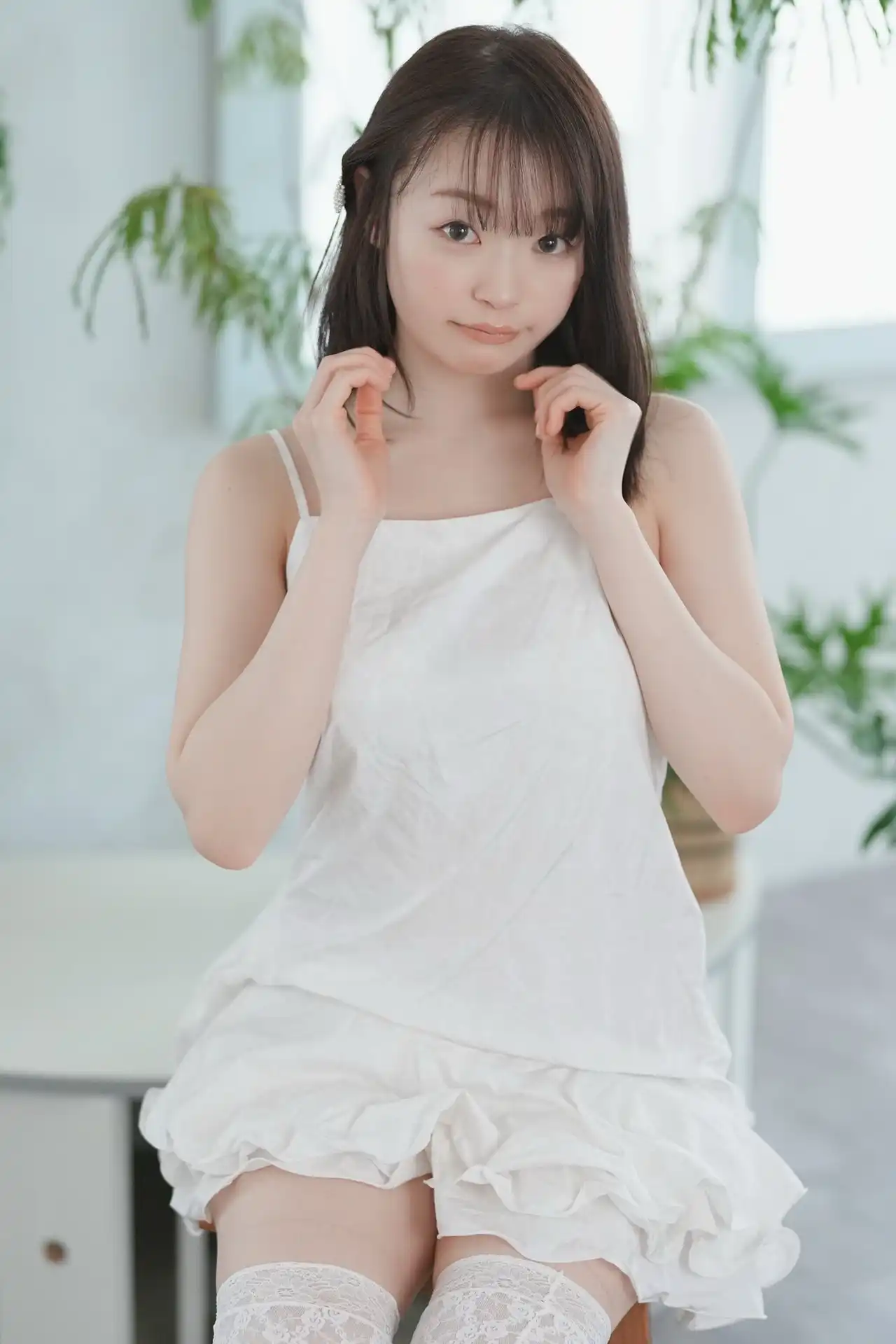 白花仁愛第35張寫真