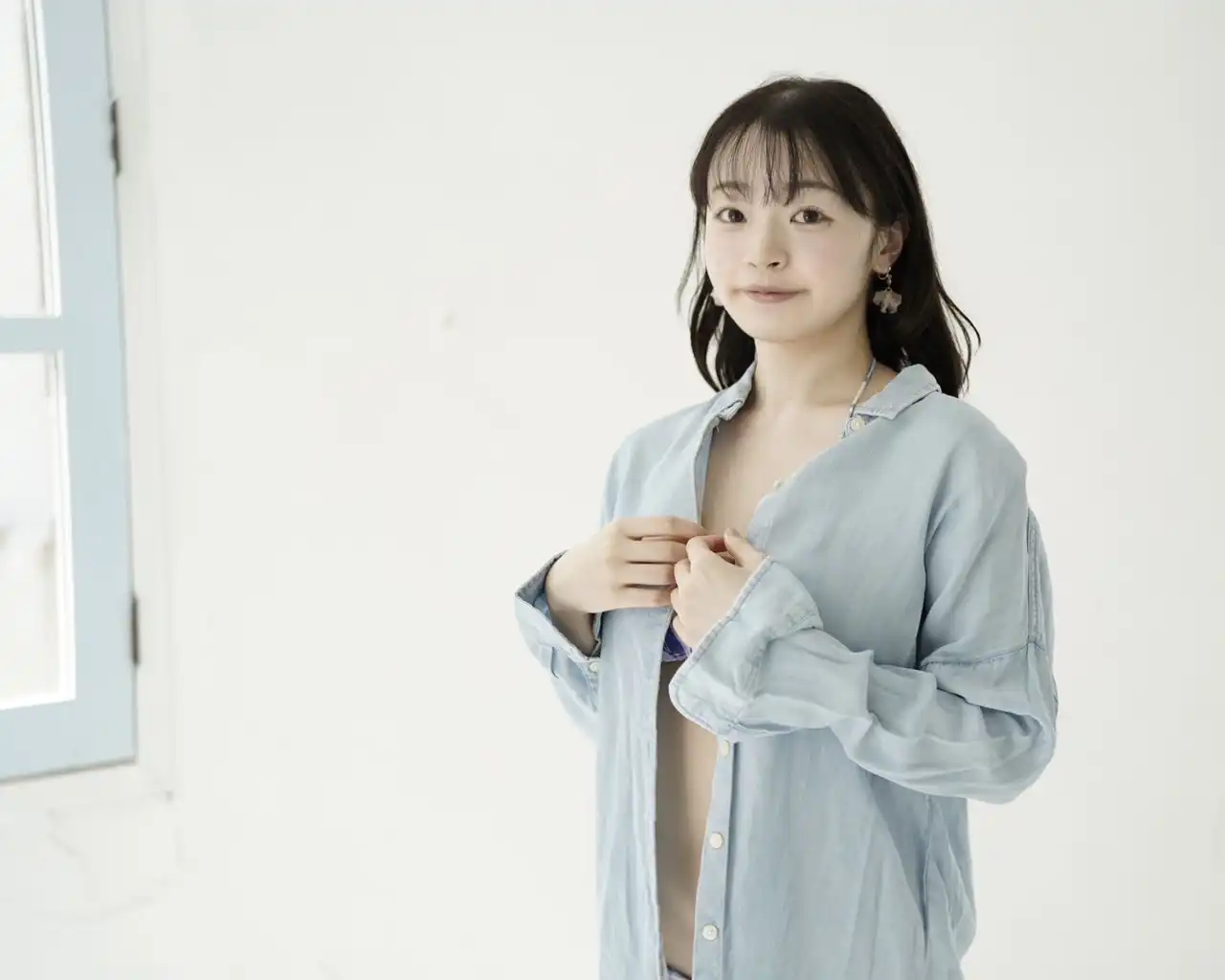 白花仁愛第20張寫真