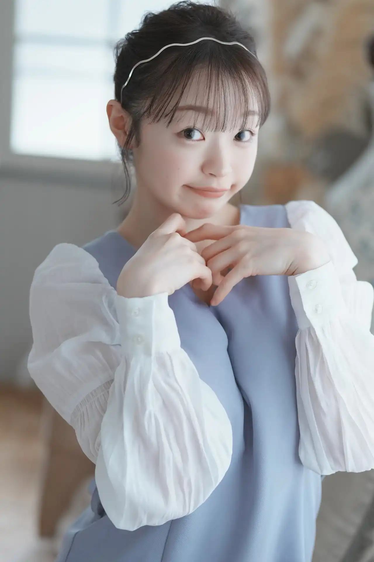 白花仁愛第44張寫真