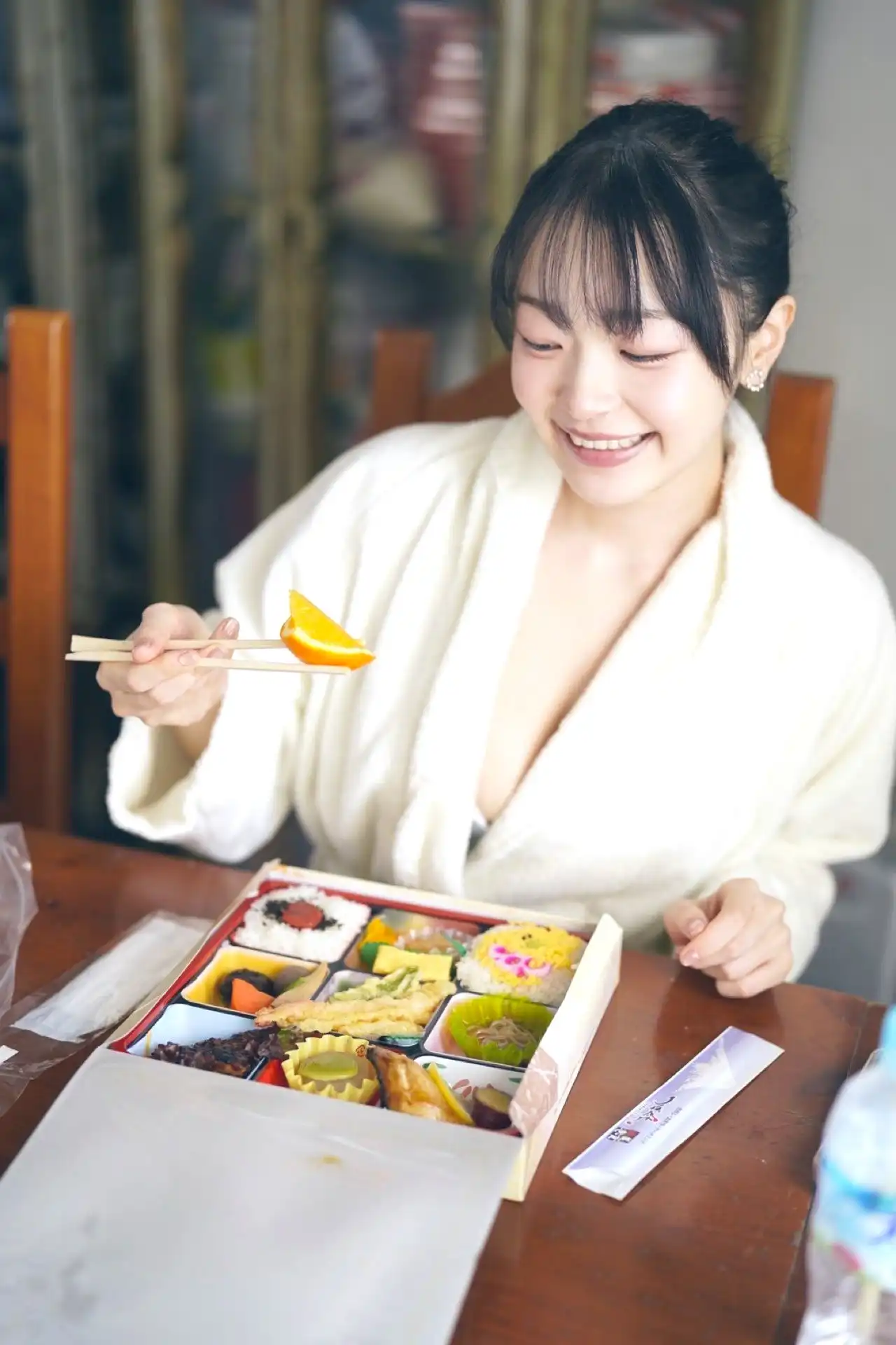 白花仁愛第34張寫真