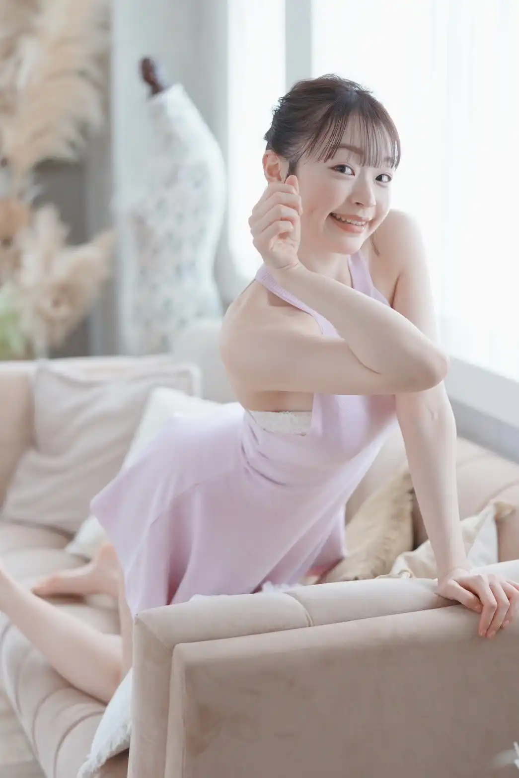 白花仁愛第47張寫真