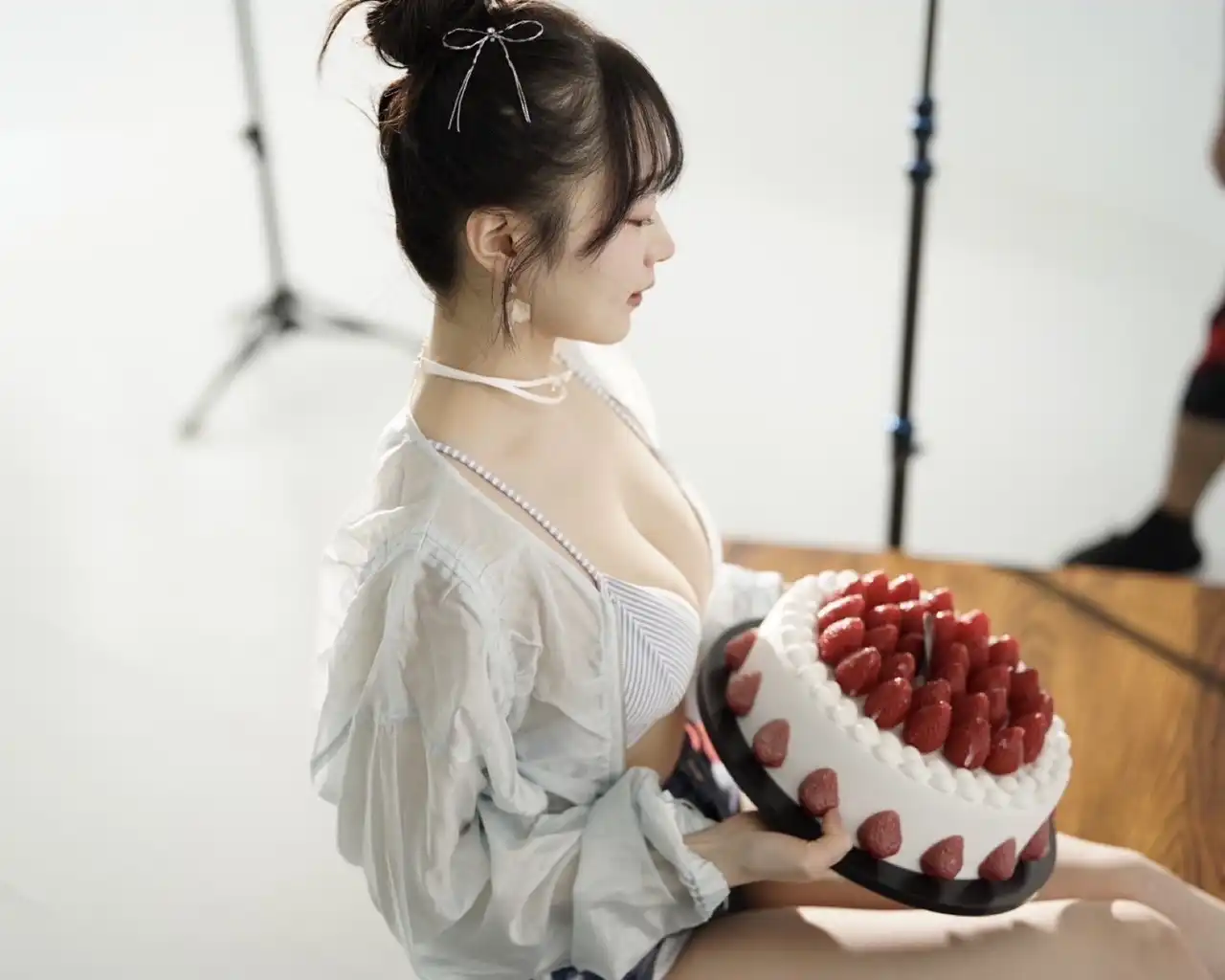 白花仁愛第51張寫真