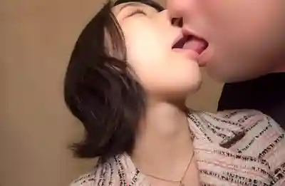 KNMB-123 真實中出女優 專屬解禁後接單量爆炸的合法蘿莉 ~ 糸井瑠花的劇照9