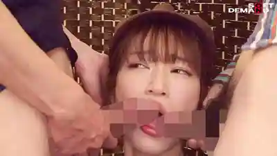 SDAM-171 美女咖啡店員從上班到下班被變態奧客連續顏射騷擾的劇照9