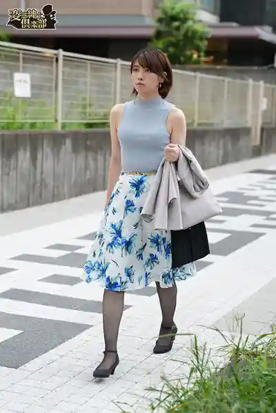 CLUB-914 尾行美人OL迷奸強幹盜撮實錄 的劇照4
