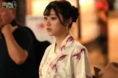 CLUB-912 浴衣美少女尾行輪X盜攝實錄 的劇照2