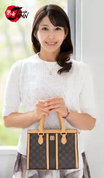 JUTA-194 極上！！五十路人妻初脫AV實錄 ~ 日登美さつき 的劇照10