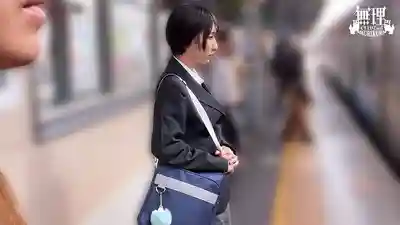 MURIKURI-009 水泳部癡漢真實中出 緊致美穴被玷污的人生初中出指導 ~糸井瑠花 的劇照20