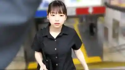 YDNS-008 電車生插制裁 #008的劇照9