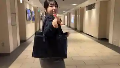 AKDL-352 我的後輩女同事 笑顏軟萌天然呆 性愛影片公開 ~ 真白風羽裏 的劇照19