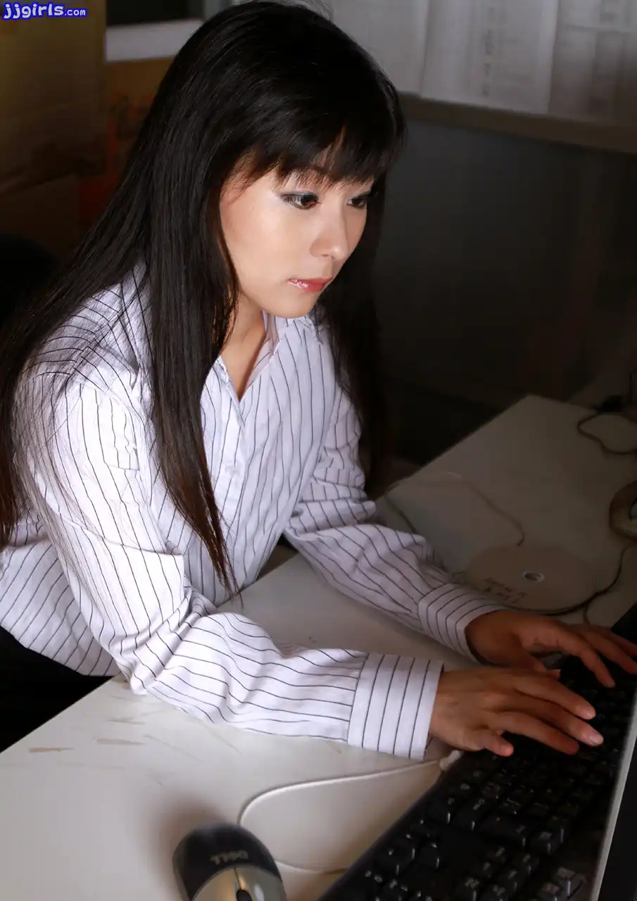 河愛杏里第95張寫真