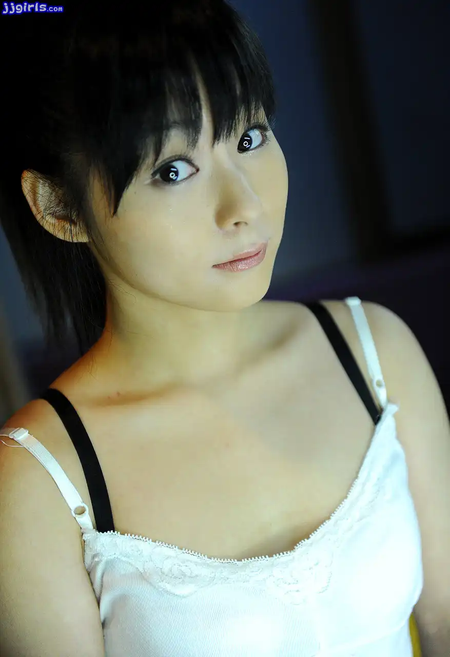 河愛杏里第14張寫真