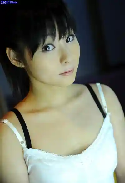 河愛杏里第14張寫真