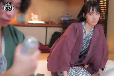 ROYD-323 早上醒來發現浴衣凌亂的後輩女同事就在身邊 平時總是嘴賤傲嬌的她居然撒嬌求操 ~ 石田佳蓮的劇照16