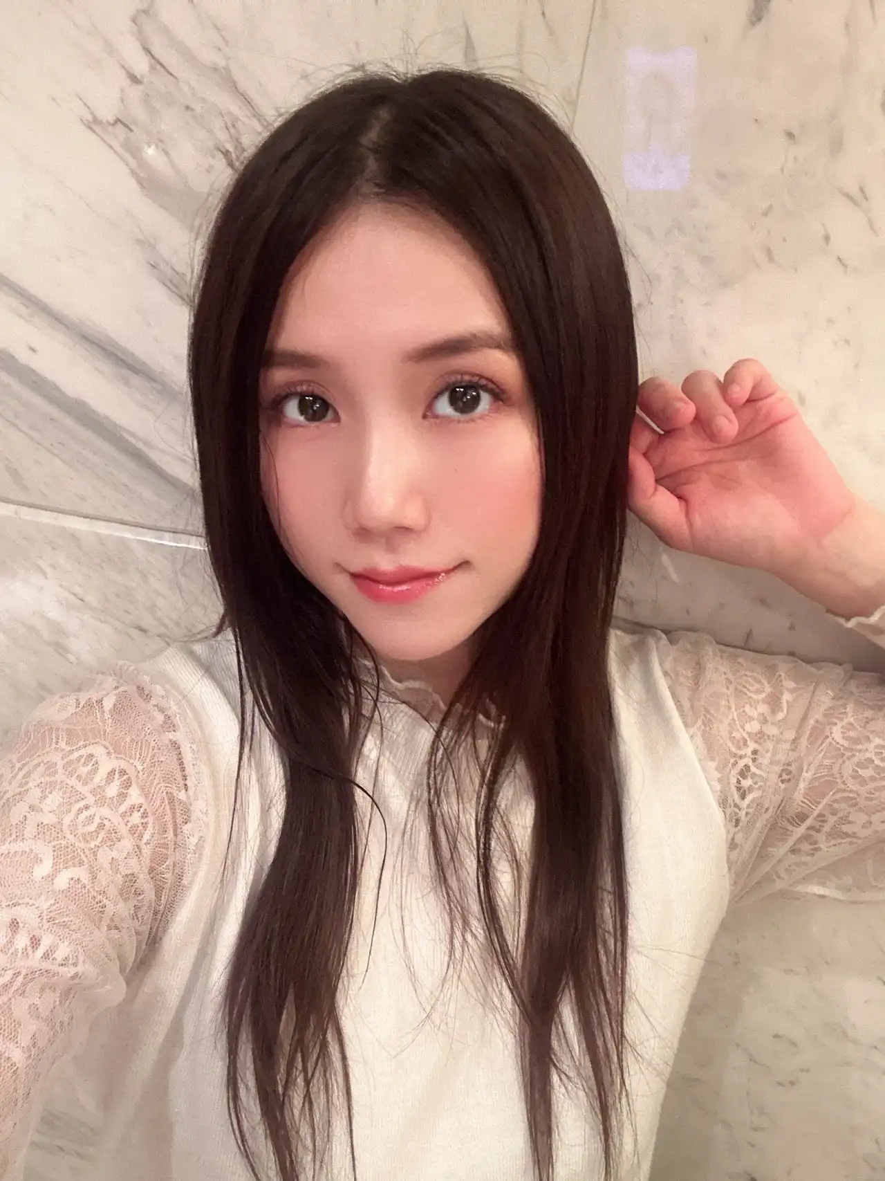 鳴海小雪第20張寫真