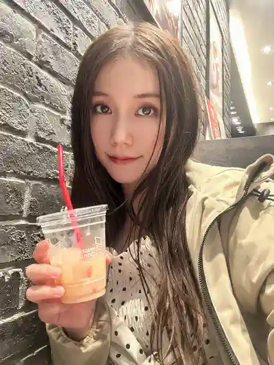 鳴海小雪第19張寫真