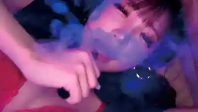 REAL-988 媚物×窒息性愛×嗑嗨絕頂×快感中毒 癮君子們瘋狂派對影像流出 ~ 小那海綾 的劇照15
