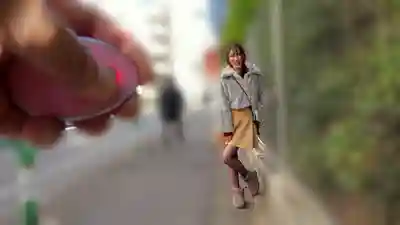 CEMD-843 羞恥陵辱跳蛋鬧市約會！40 美熟女被玩到走不動路 ~ 叶月保奈美的劇照15