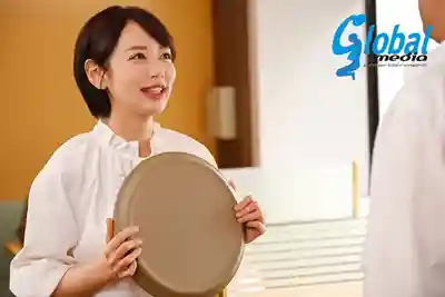 GARA-022 絕叫凌辱強暴人妻 剛開始打工的年輕人妻被變態男們的邪惡欲望盯上 淪爲肉便器的地獄4P輪暴 ~ 美咲佳奈 的劇照15