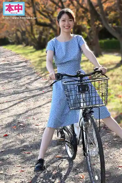 HMN-857 本中15周年的奇跡 絕對的王牌新人誕生 AV DEBUT ~ 秋山美杏 的劇照9