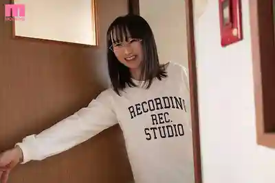 MIFD-730 文系新人出道！脫下衣服是F罩杯美乳 52cm細腰 嚴肅家庭出身的大小姐超想被狠狠幹 性欲大解放抖M覺醒 DEBUT ~ 清乃美依 的劇照10