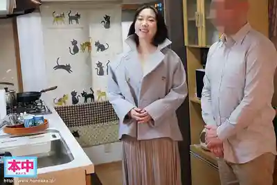 HMN-867 真實人妻出道！老公同意本番中出  脫了衣服不得了 美腰G罩杯巨乳妻的變態寢取性交紀實 AV DEBUT ~ 中村心陽 的劇照10