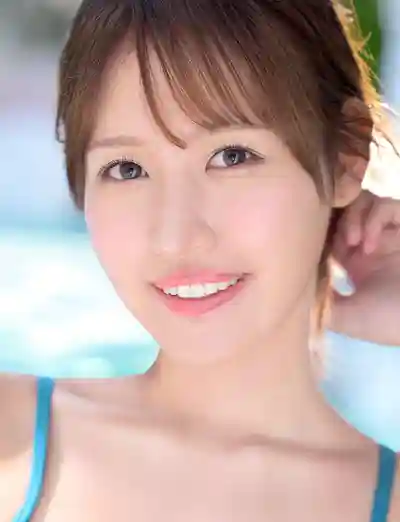 本月出道女優: 三咲麻友 封面