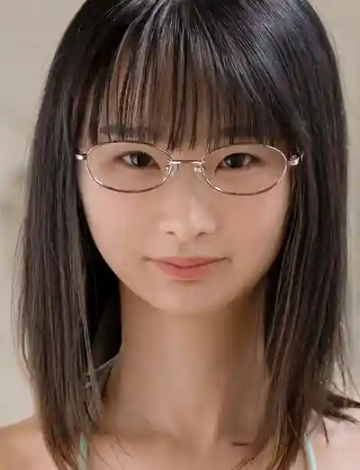 本月出道女優: 清乃美依 封面