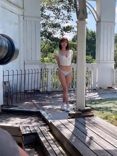 三咲麻友第1張寫真