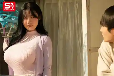 SNOS-217 隔壁M罩杯團地妻晾曬胸罩的午後 就是老公不在家可以來搞的暗號 ~ 湊羽琉  的劇照14
