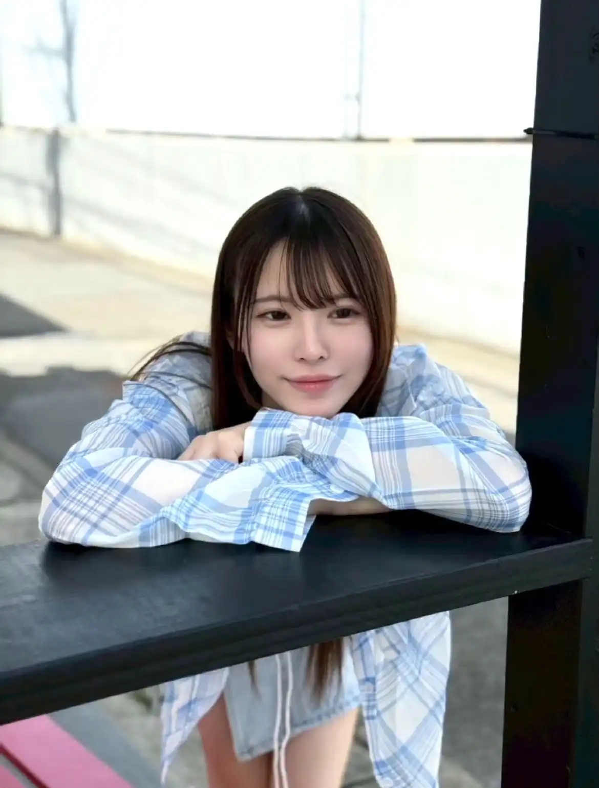 白石透羽第20張寫真