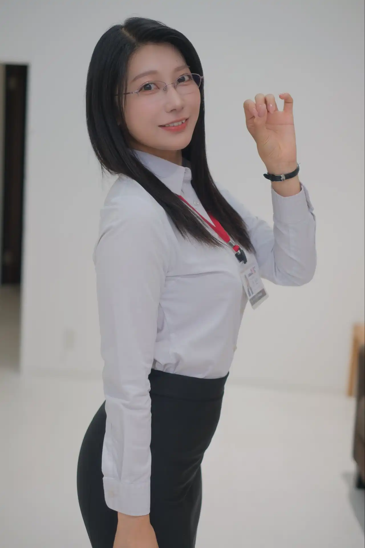 守屋芳乃第42張寫真