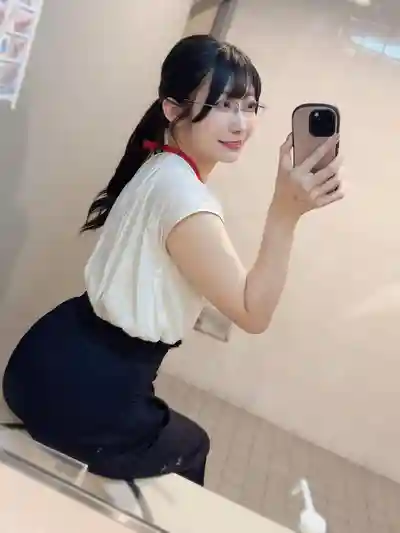 守屋芳乃第8張寫真