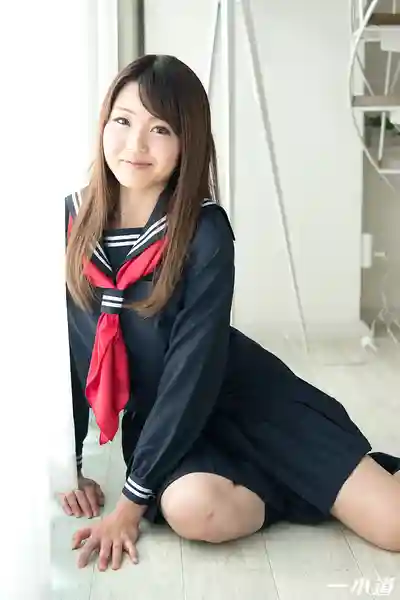 1PON-032918_664 想被綁起來 笑容甜美的制服美女 ~ 朝日奈みなみ的劇照17