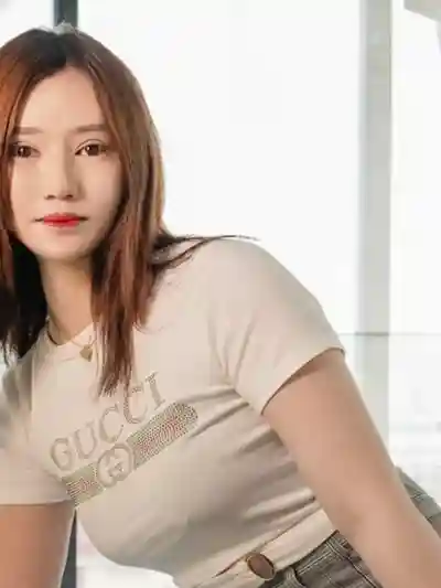洛雪封面照片寫真
