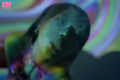 MIDA-658 嗨到極致的淫語痴女全程露出濕透小穴 耳邊呢喃誘導腦高潮中出 ~ 松本一香的劇照1