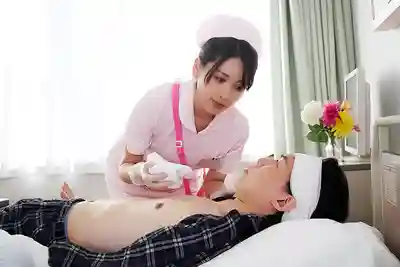 JJDA-074 醫院康復科的人妻護士被無法自理的患者央求幫忙打飛機 ~ 紗紗原百合  的劇照14