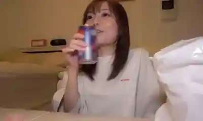 PKPR-046 中出居家小酌紀實 這麼漂亮的美人真的可以中出嗎?的劇照6