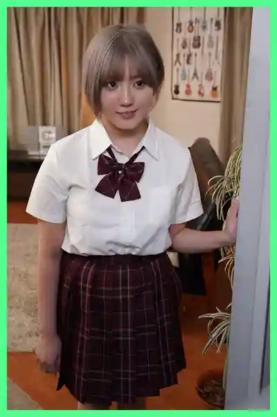 MKON-139 無法抗拒朋友女兒的爆乳嫩體 榨乾金玉無套中出連續射精 ~ 小鈴蜜柑的劇照11