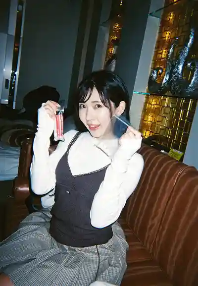 JERA-035 文靜優雅的事務員小姐沒想到超騷 初體驗嗑藥腦爆潮噴約炮 ~ 皆月光 的劇照19