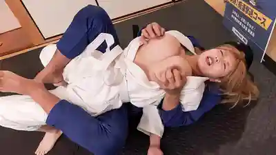 SGKI-090 免费体验痴汉防身术！歹徒兴奋拳只会让暴徒更嚣张吧！不许露出有被爽到的表情哦 ~ 辻井穗乃果 新村朱里 羽月乃蒼 的劇照6
