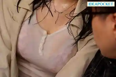 IPZZ-872 和偶像級可愛的宅友看完演唱會遭暴雨突襲 緊急酒店相部屋 逗弄童貞的玩笑被我當真 渾身濕透從頭幹到天亮的絕倫性交 ~ 辻美衣奈的劇照12