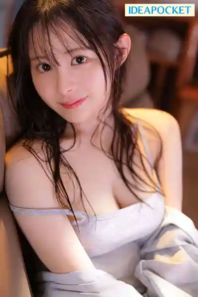 IPZZ-857 突遇暴雨借宿小動物系女同事家 喝醉後越靠越近 素顏可愛到犯規 有女友的我已經忍到極限了… ~ 山田鈴奈的劇照12
