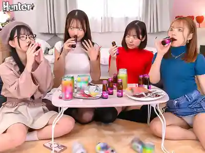 HUNTC-611 媚藥忍耐遊戲 女生們好奇輪喝春藥誰先發情誰就輸 小穴濕透從百合亂交到哥哥闖入被4個發情女撲倒的劇照14