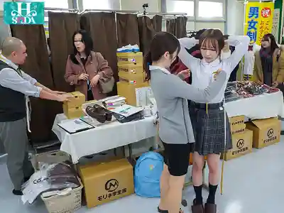 HSODA-126 學校指定猥褻體測 藉制服量身把清純女生的騷氣身體摸個遍的劇照13