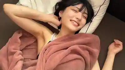 SMCD-032 昨天晚上太要了！刚睡醒女友的素颜好可爱 立即就硬了直接插入再次甜蜜啪啪 ~ 湊波流 雅子里菜 透美かなた 虹村由美 的劇照15