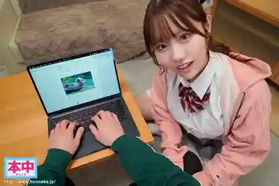 HMN-865 老師~把人家肚子搞大嘛~ 辣妹學生在耳邊背德低語懇求中出 我（教師）被她揉乳首騎乘位徹底淪陷不倫中出 ~ 鈴之家鈴的劇照9