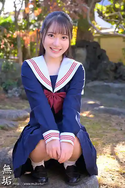 MUDR-381 慾火焚身的騷氣制服美少女大汗淋漓貪婪吞噬男人的絕倫性交 ~ 咲月陽菜的劇照15