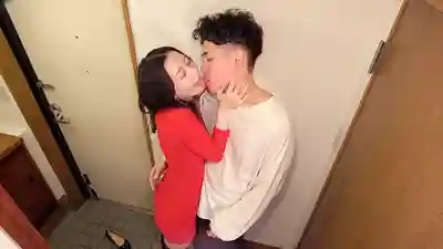 DVMM-396 白皙大屁股家政婦阿姨被即刻插入開乾！淪為大屌俘虜的人妻第二天主動上門求操 被連續中出到滿足為止 51 ~ 靜河的劇照8