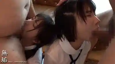 MUCD-357 主動去找大叔的少女們 今天依然是大叔們的肉便器 3小時精選集的劇照12